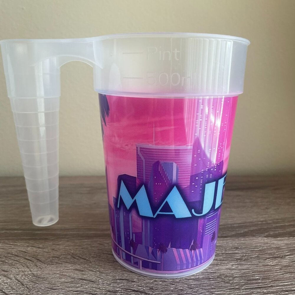 NEW LIV GOLF MAJESTICS GC Golf Pint Cup Plastic Miami Vice Retro Shot Poulter